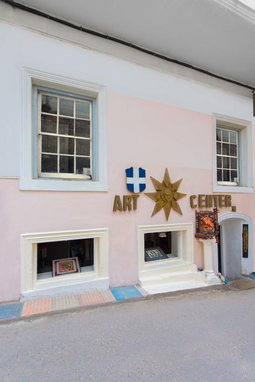 Art Center Apartments Karpathos Esterno foto